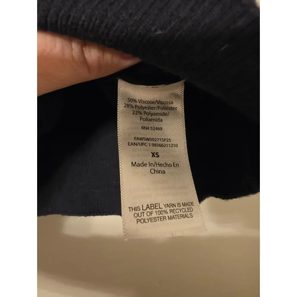 🖤 Free Assembly Black Crewneck Sweater – XS - Picture 6 of 6